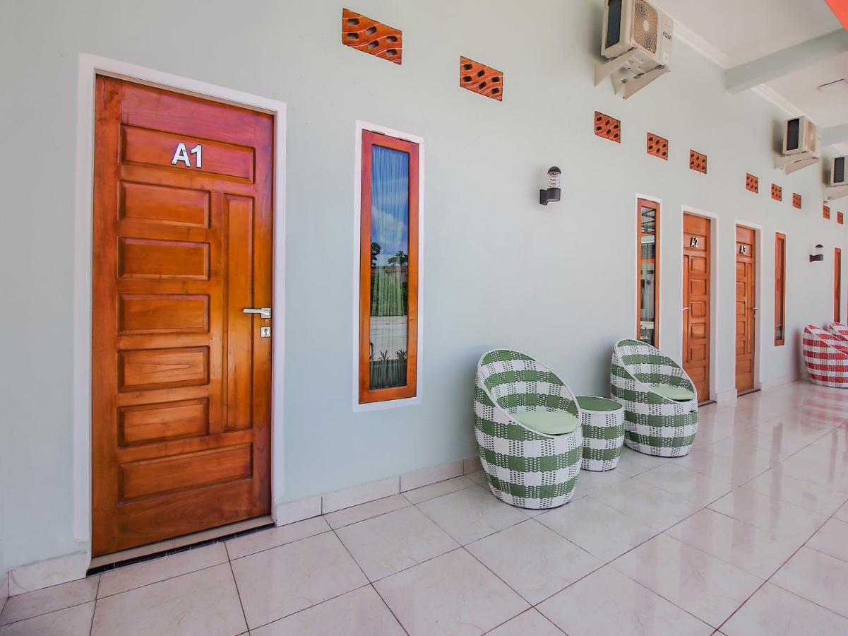 Oyo 90063 Silver Homestay Syariah Perabumulih المظهر الخارجي الصورة