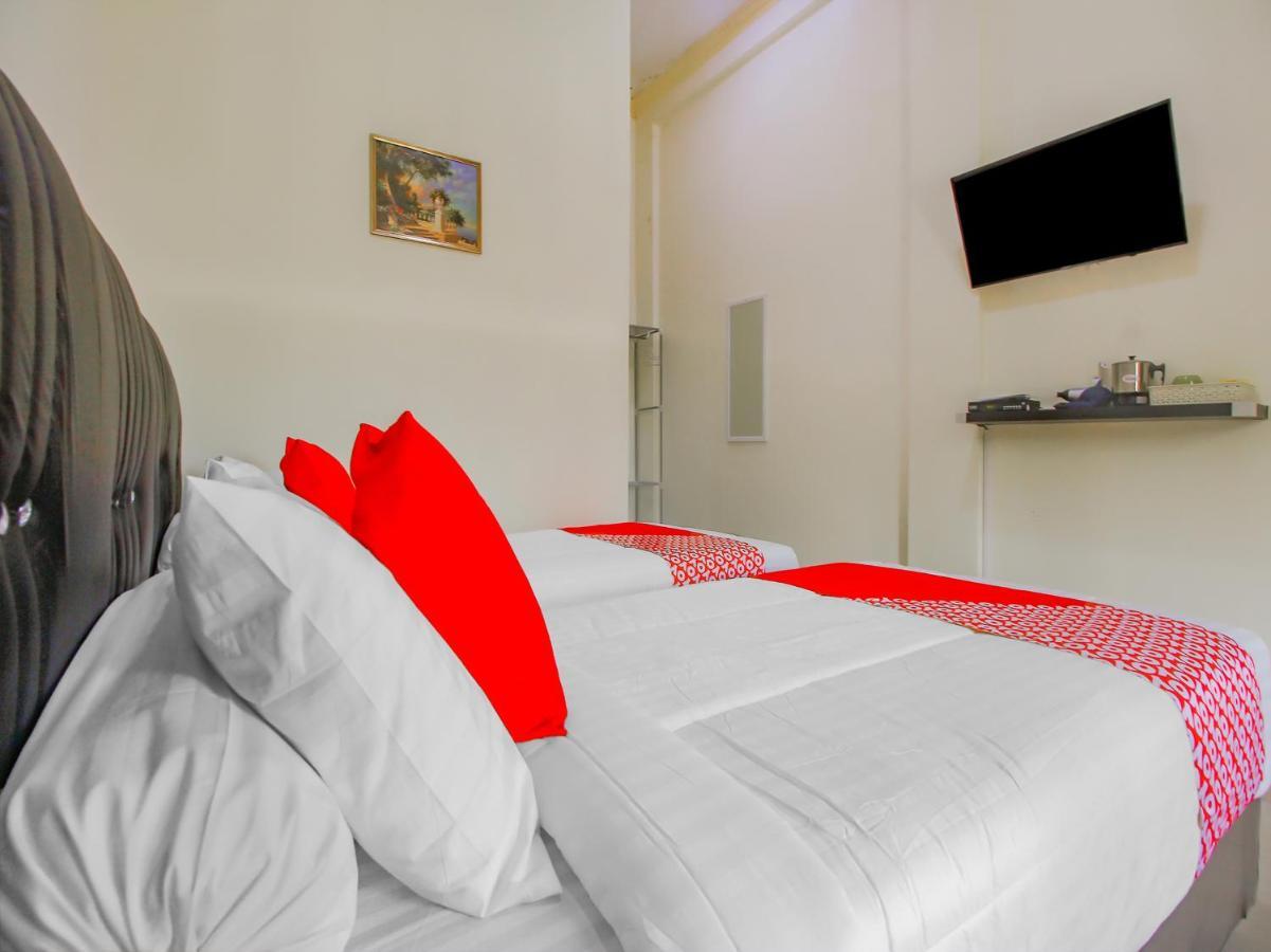Oyo 90063 Silver Homestay Syariah Perabumulih المظهر الخارجي الصورة