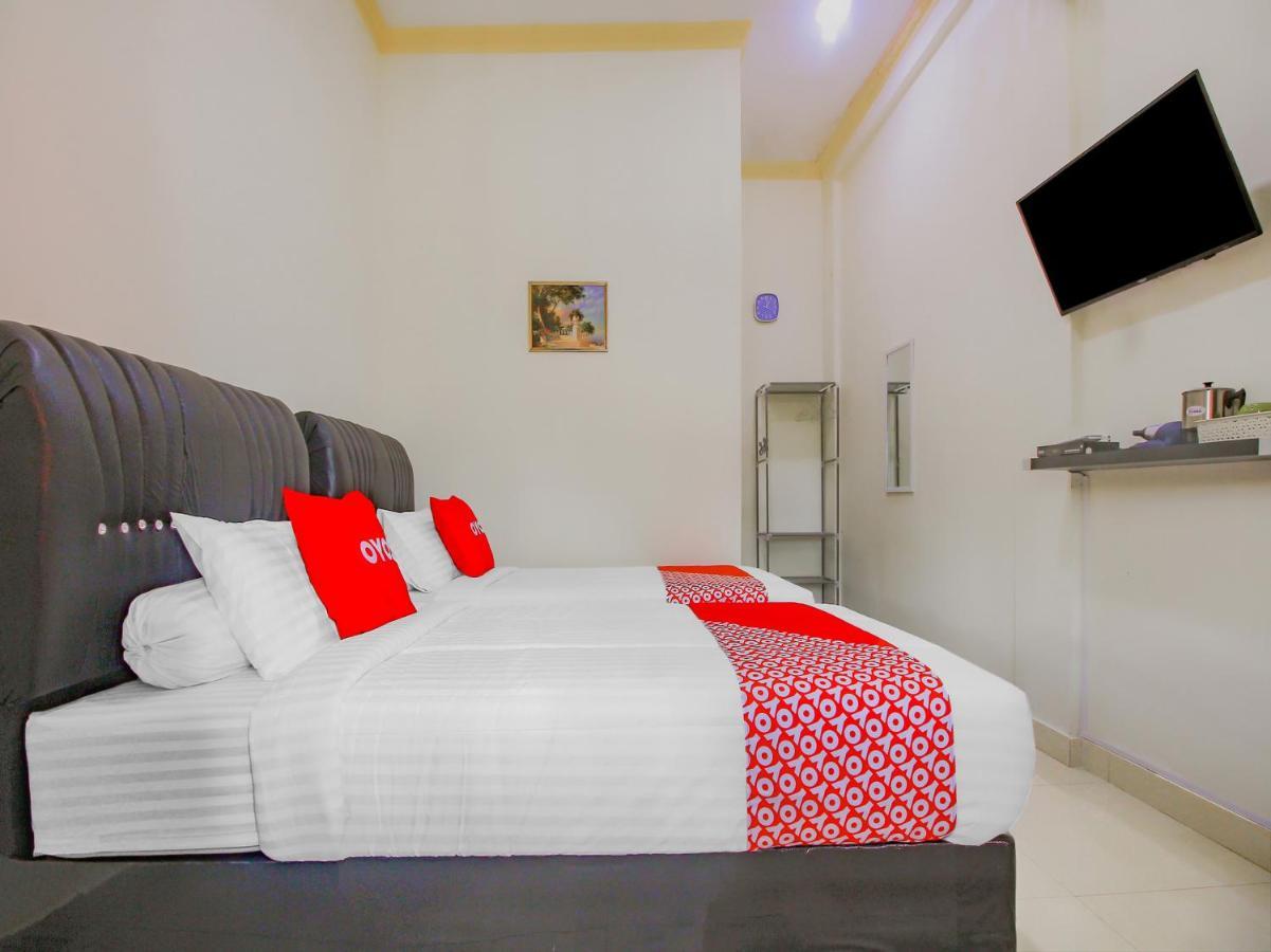 Oyo 90063 Silver Homestay Syariah Perabumulih المظهر الخارجي الصورة